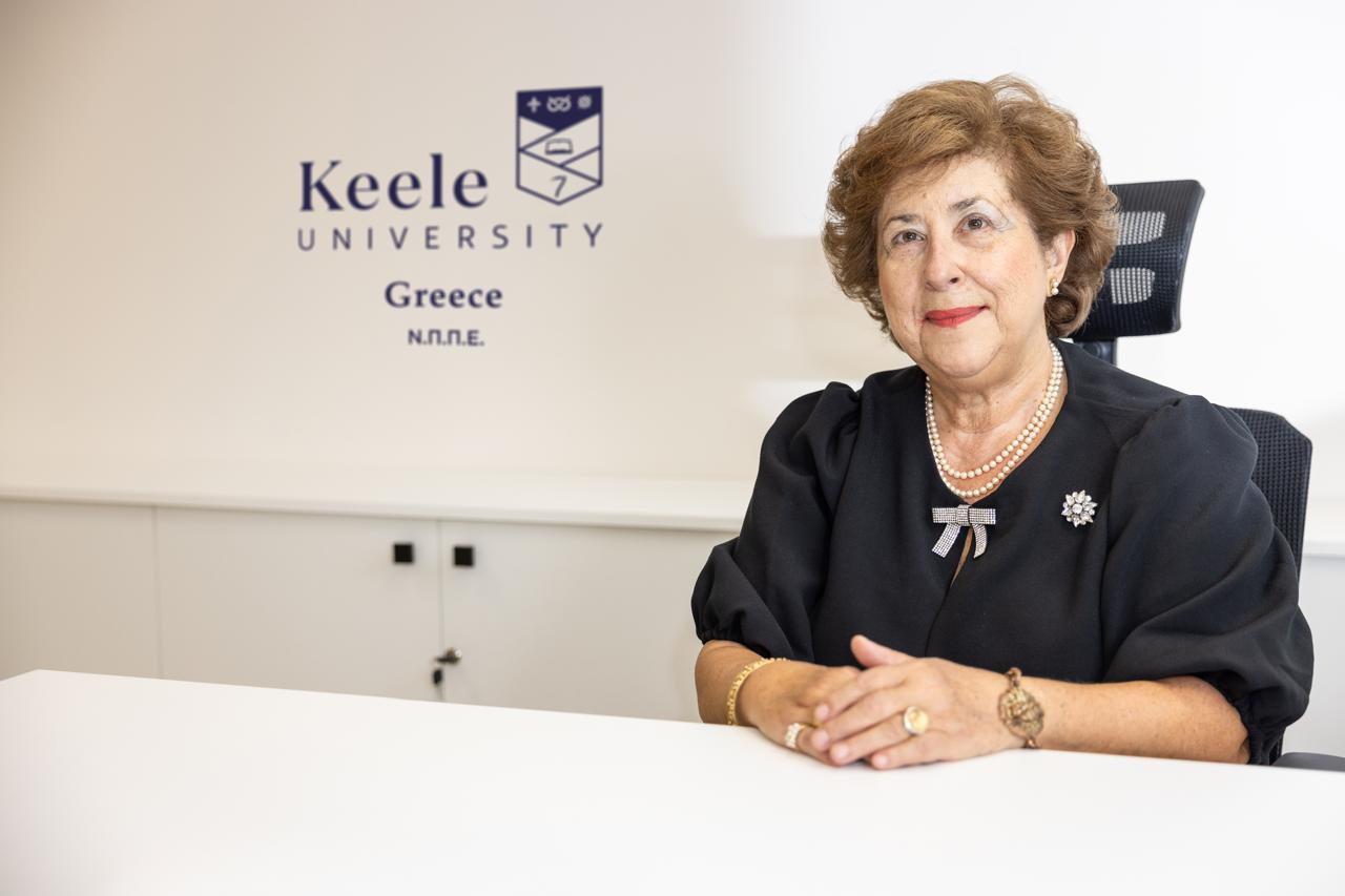 Ismini-Kriari Η κοσμήτορας της Σχολής Ανθρωπιστικών και Κοινωνικών Σπουδών του Πανεπιστημίου Keele στην Ελλάδα μιλά στα «Παραπολιτικά» και τη δημοσιογράφο Ισμήνη Χαραλαμποπούλου.